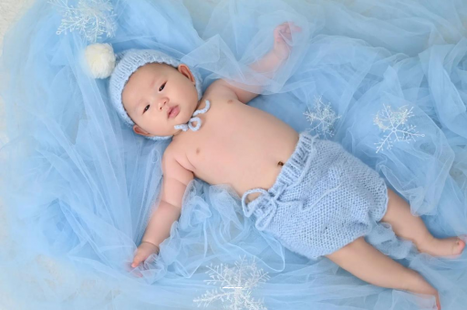 伊犁孕妇三个月肚子多大